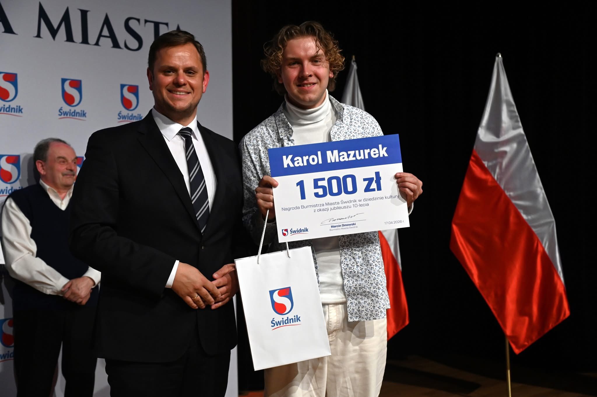 Read more about the article Nagroda z&nbsp;okazji jubileuszu 10- lecia pracy artystycznej